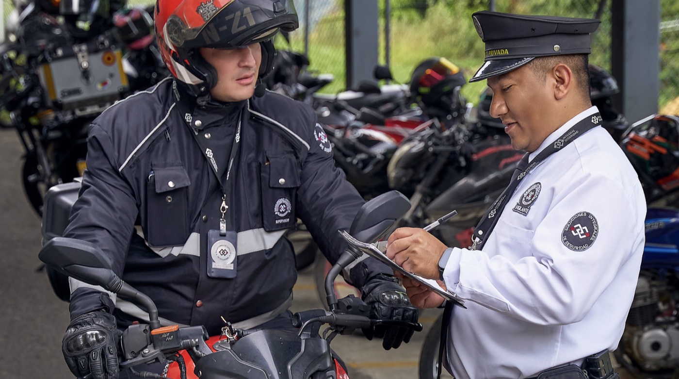 Vigilancia Privada — guardias certificados en punto de control